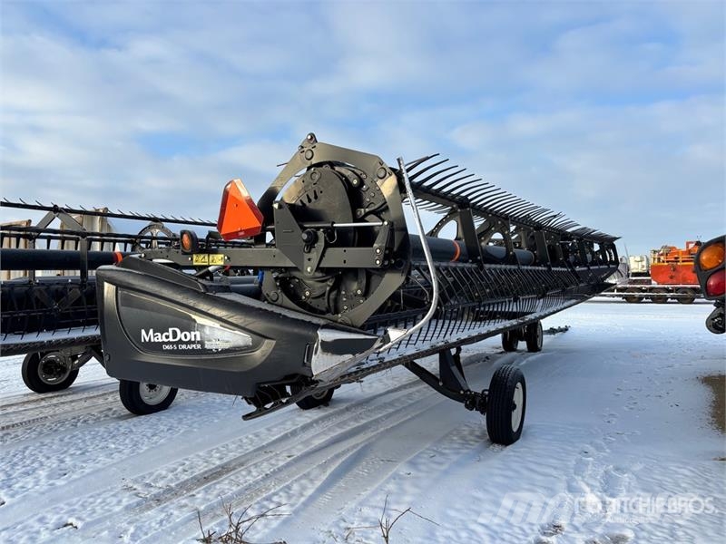 MacDon D65-S 35 ft Draper Combine Header رؤوس الحصادات الدراسات