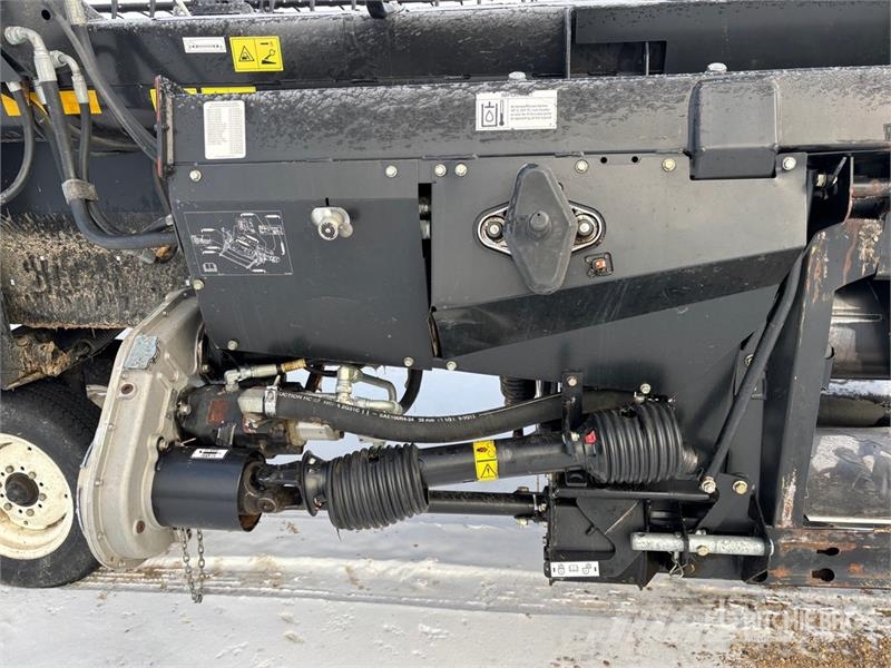 MacDon D65-S 35 ft Draper Combine Header رؤوس الحصادات الدراسات