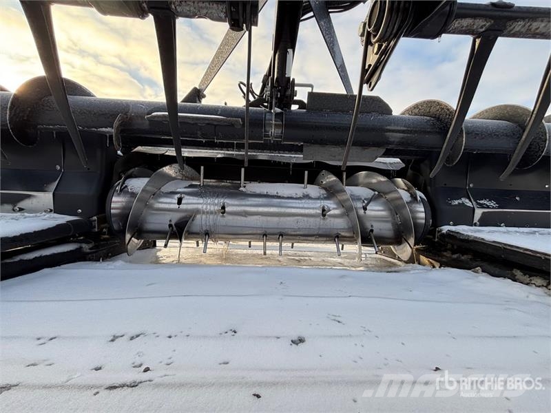 MacDon D65-S 35 ft Draper Combine Header رؤوس الحصادات الدراسات