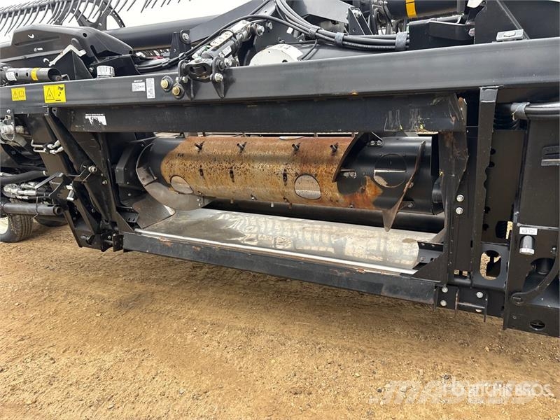 MacDon FD135 35 ft Flex Draper Combine Header Cabezales de cosechadoras combinadas