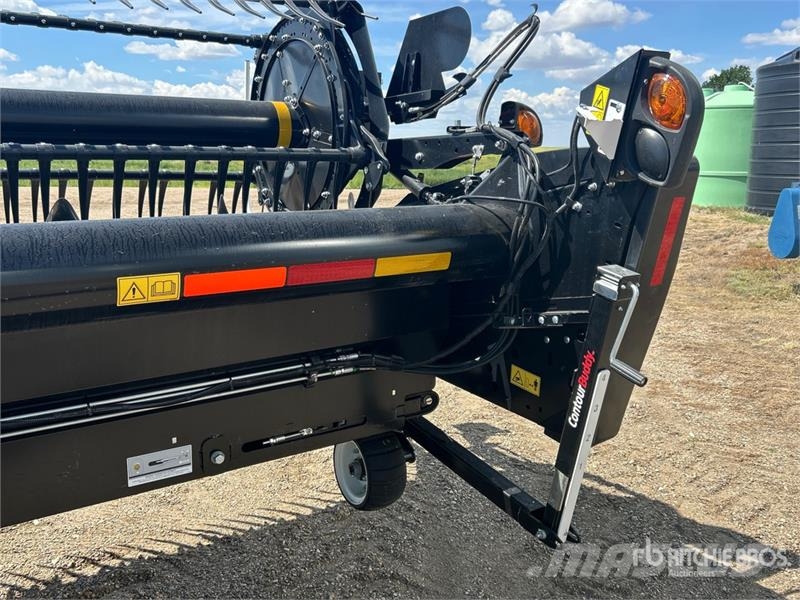 MacDon FD135 35 ft Flex Draper Combine Header Erntevorsätze