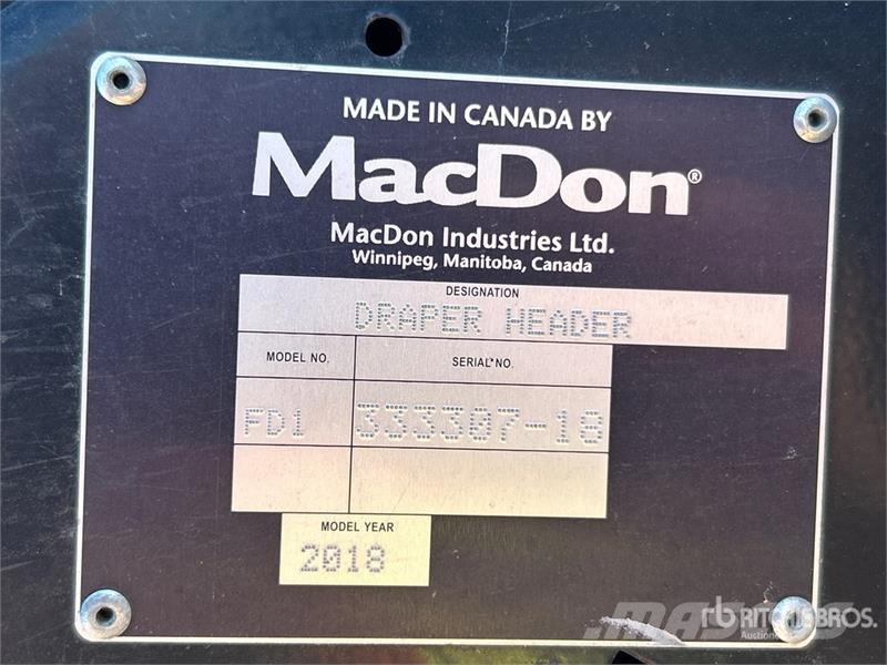 MacDon FD135 35 ft Flex Draper Combine Header رؤوس الحصادات الدراسات