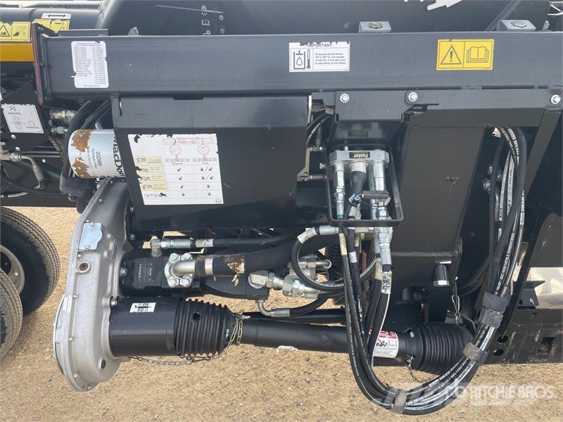 MacDon FD135 35 ft Flex Draper Combine Header Combine harvester heads