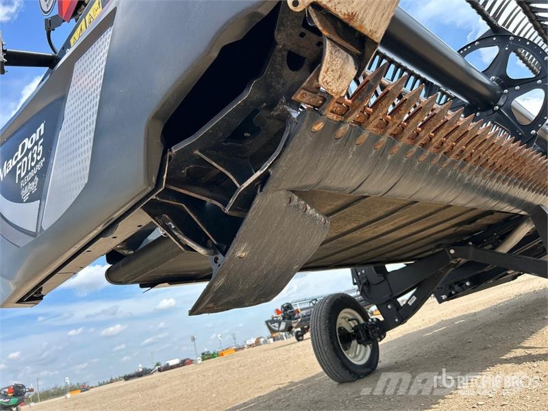 MacDon FD135 35 ft Flex Draper Combine Header Maaidorser aanbouwdelen