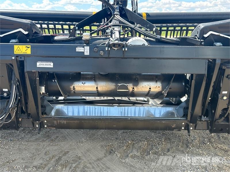 MacDon FD135 35 ft Flex Draper Combine Header Erntevorsätze