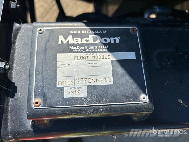 MacDon FD135 35 ft Flex Draper Combine Header رؤوس الحصادات الدراسات