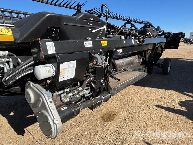 MacDon FD135 35 ft Flex Draper Combine Header Erntevorsätze