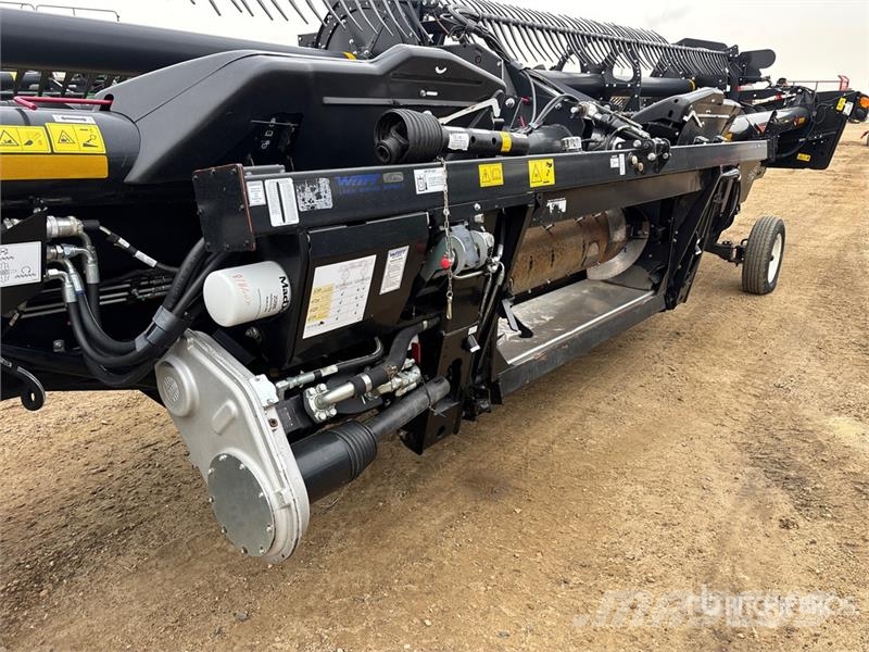 MacDon FD135 35 ft Flex Draper Combine Header Cabezales de cosechadoras combinadas