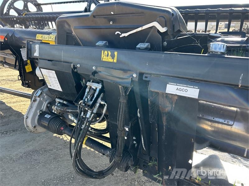 MacDon FD135 35 ft Flex Draper Combine Header رؤوس الحصادات الدراسات