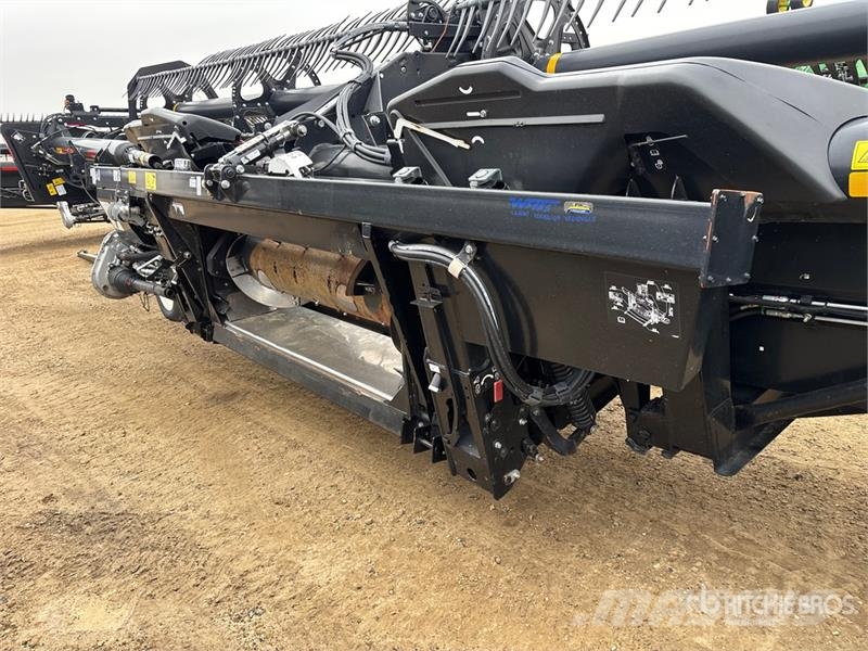 MacDon FD135 35 ft Flex Draper Combine Header Cabezales de cosechadoras combinadas