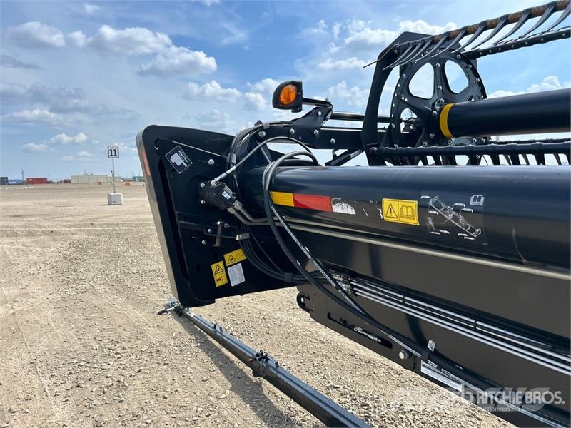 MacDon FD135 35 ft Flex Draper Combine Header Maaidorser aanbouwdelen