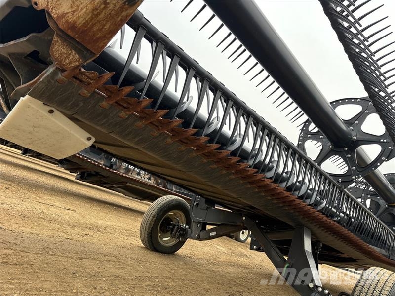 MacDon FD135 35 ft Flex Draper Combine Header Cabezales de cosechadoras combinadas