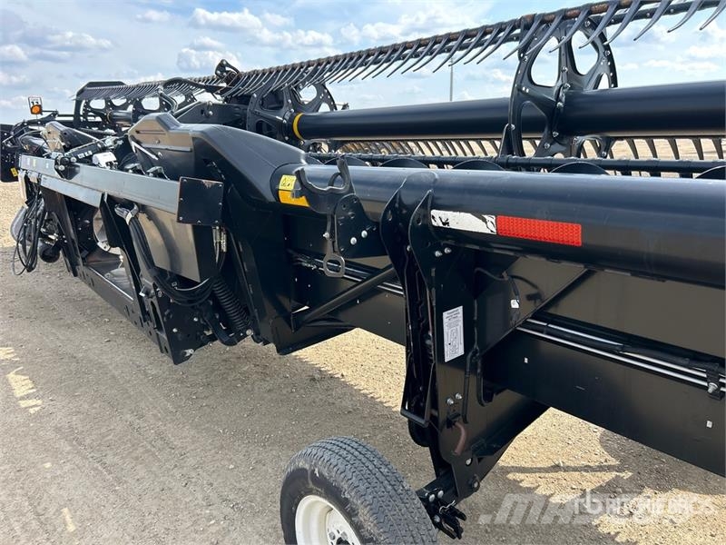 MacDon FD135 35 ft Flex Draper Combine Header Maaidorser aanbouwdelen
