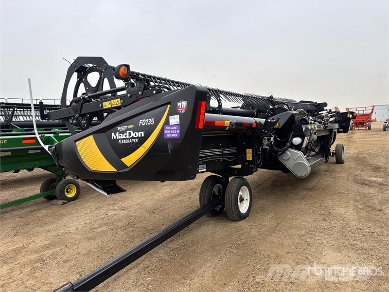 MacDon FD135 35 ft Flex Draper Combine Header Cabezales de cosechadoras combinadas