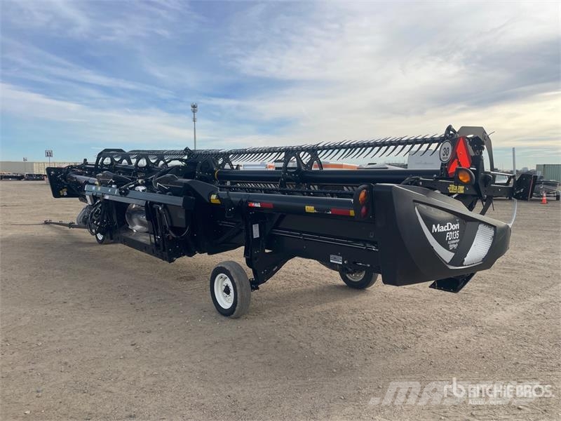 MacDon FD135 35 ft Flex Draper Combine Header Combine harvester heads