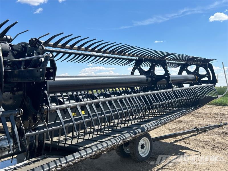 MacDon FD135 35 ft Flex Draper Combine Header Erntevorsätze