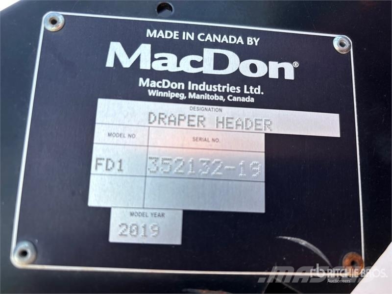 MacDon FD140 Rezalne glave za kombajne