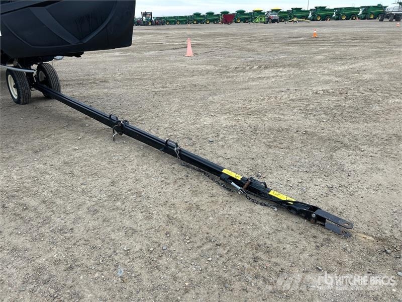 MacDon FD140 Kombájn adapterek