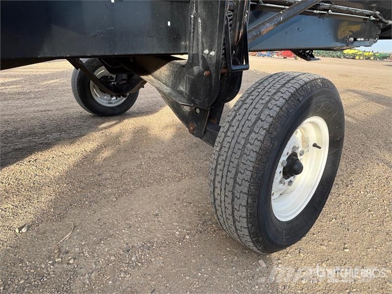 MacDon FD140 Kombajnové hlavice