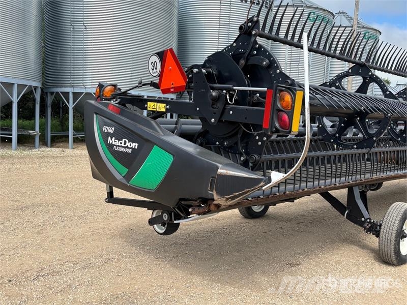 MacDon FD140 رؤوس الحصادات الدراسات