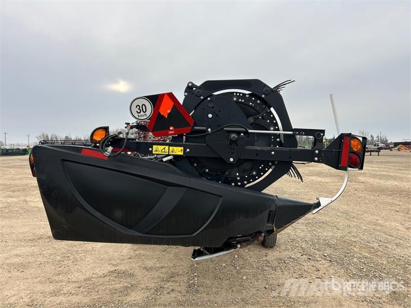MacDon FD140 Kombájn adapterek