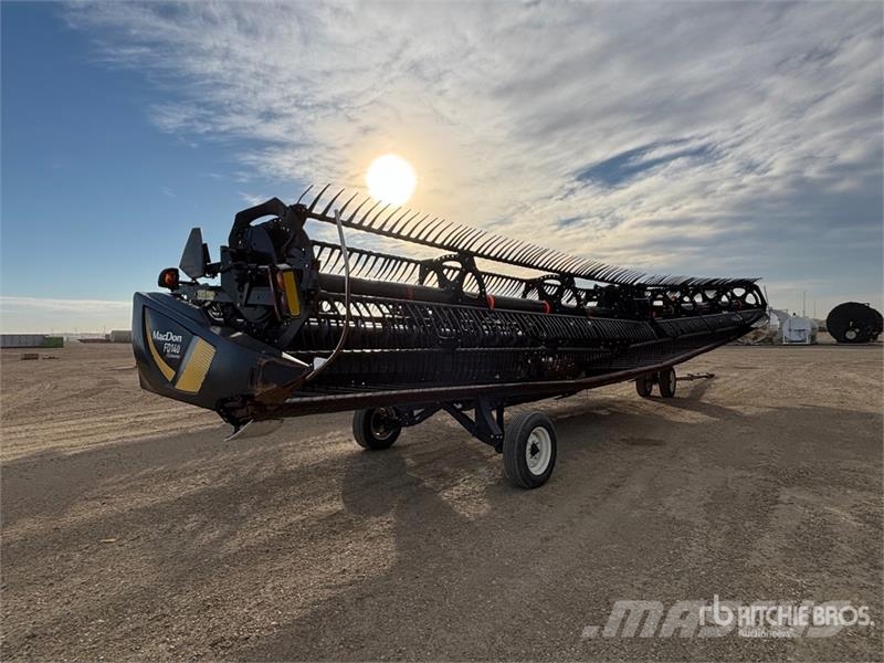 MacDon FD140 Kombajnové hlavice