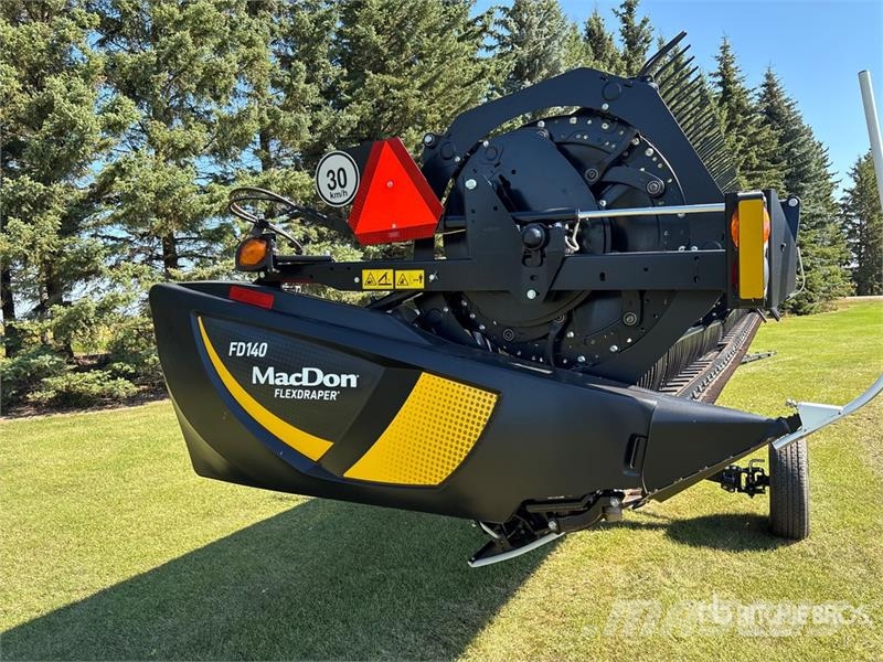 MacDon FD140 Barre de coupe pour moissonneuse batteuse