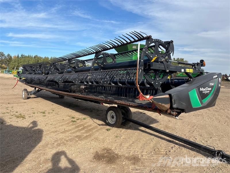 MacDon FD140 Rezalne glave za kombajne