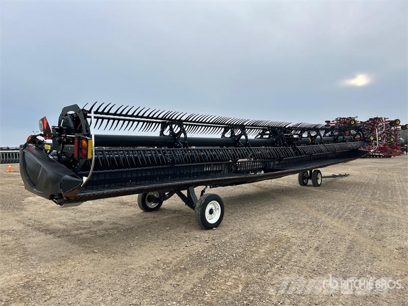 MacDon FD140 Kombájn adapterek