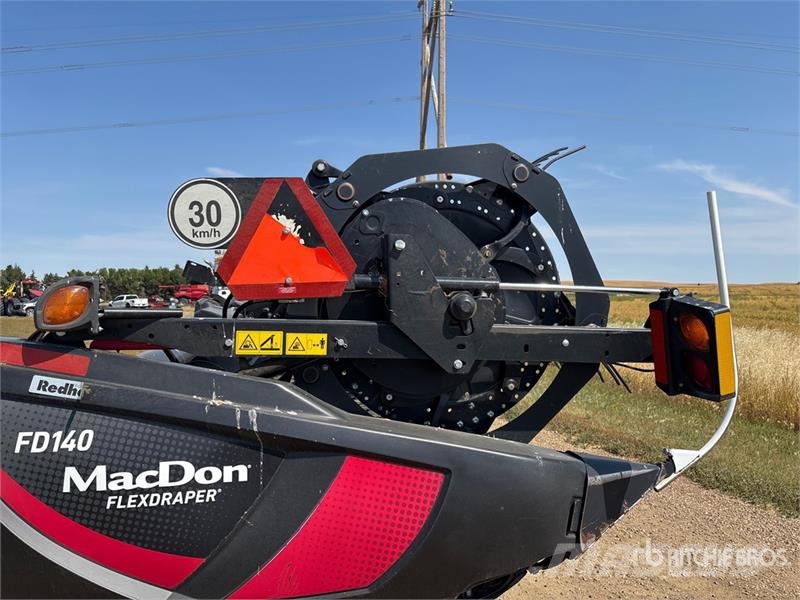 MacDon FD140 Barre de coupe pour moissonneuse batteuse