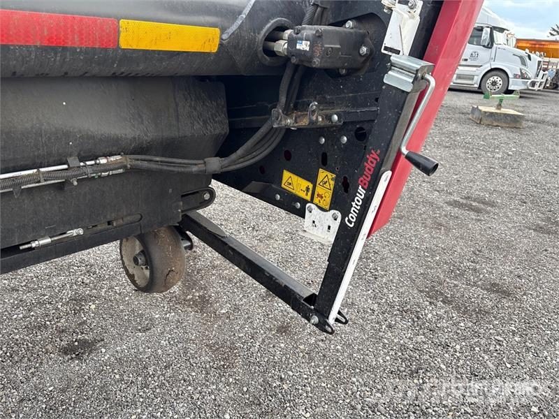 MacDon FD140 Leikkuupöydät
