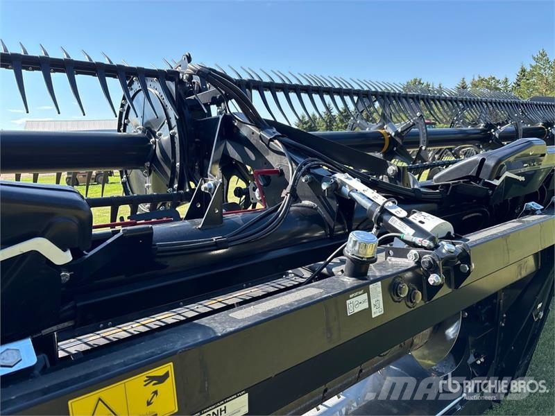 MacDon FD140 Barre de coupe pour moissonneuse batteuse