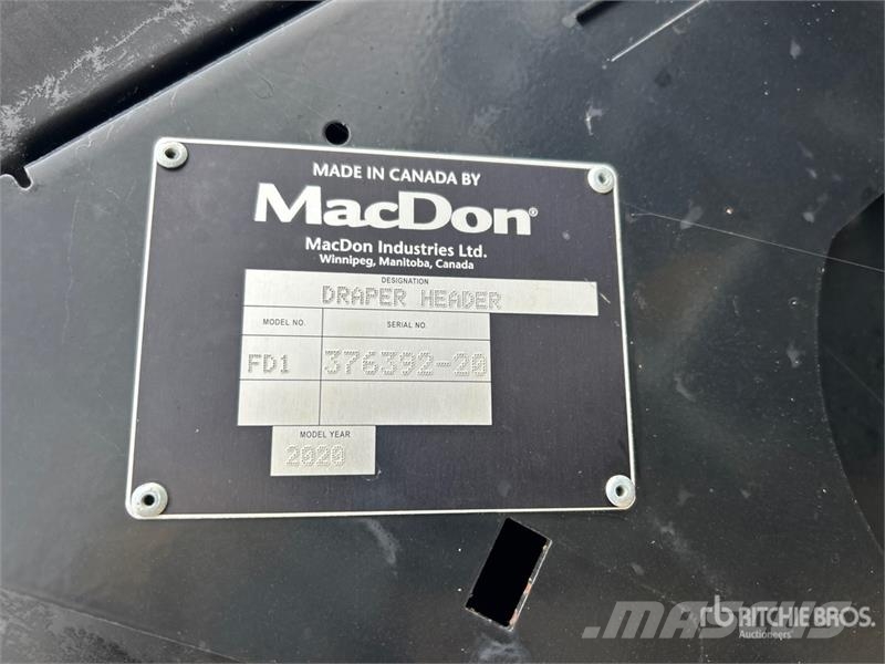 MacDon FD140 Kombájn adapterek