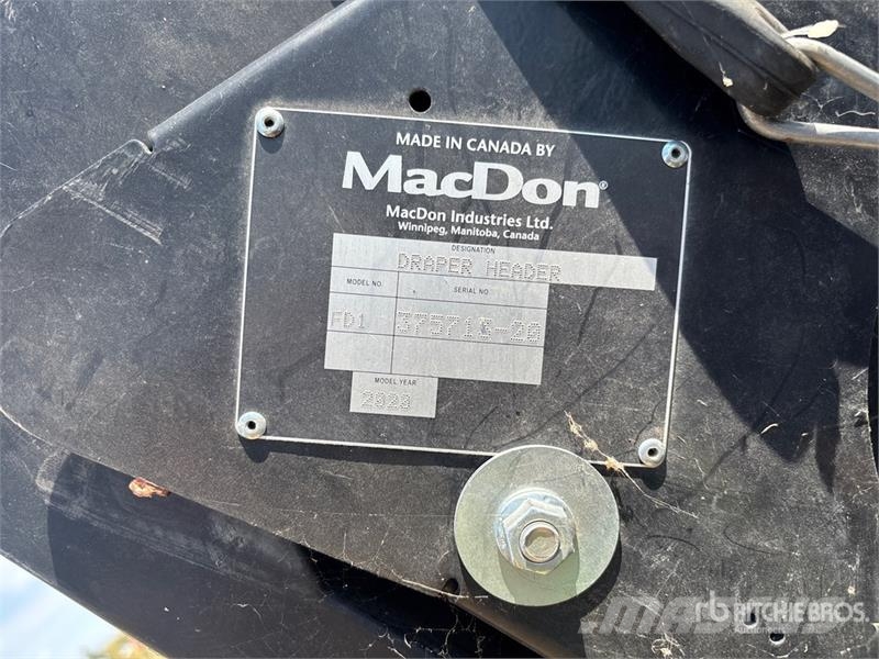MacDon FD140 Barre de coupe pour moissonneuse batteuse