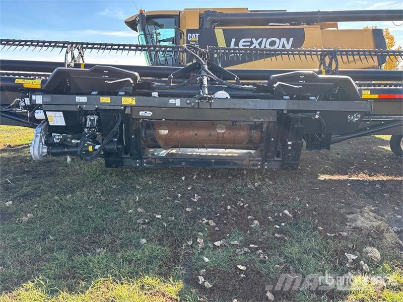 MacDon FD145 45 ft Flex Draper Combine Header Skjærebord til skurtresker
