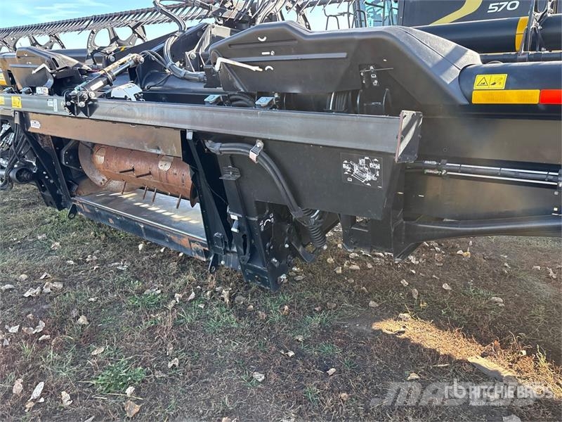 MacDon FD145 45 ft Flex Draper Combine Header Skjærebord til skurtresker