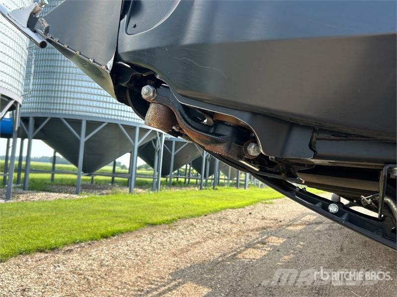MacDon FD240 40 ft Flex Draper Combine Header Жатки