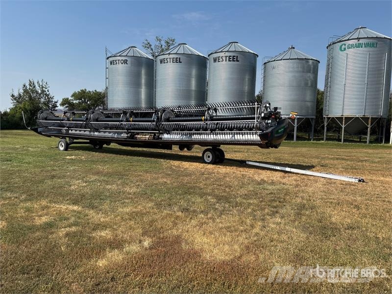 MacDon FD245 45 ft Draper Combine Header Barre de coupe pour moissonneuse batteuse