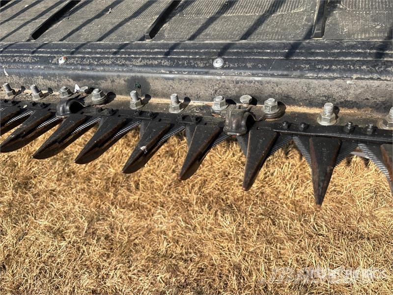 MacDon FD245 45 ft Draper Combine Header Barre de coupe pour moissonneuse batteuse