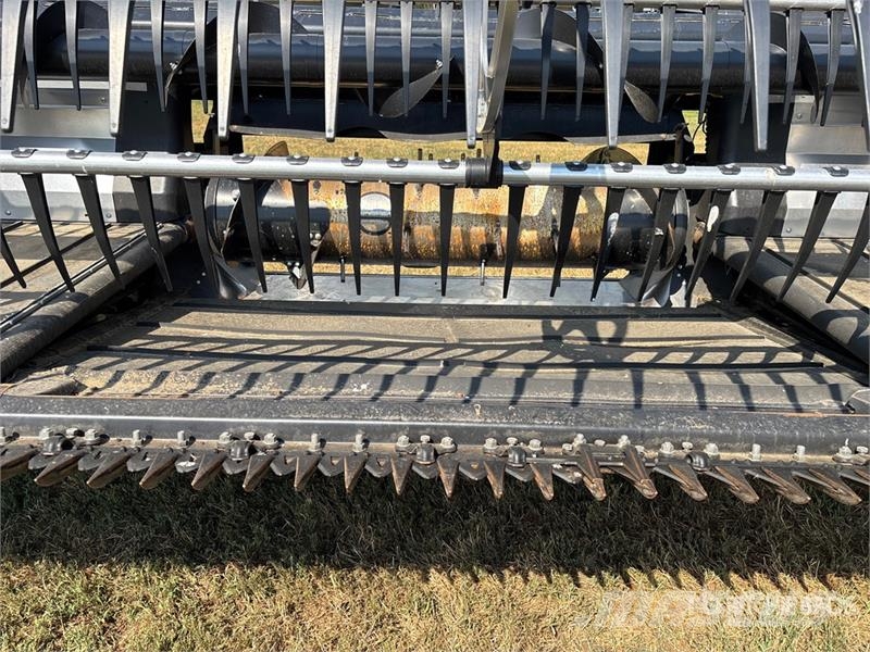 MacDon FD245 45 ft Draper Combine Header Barre de coupe pour moissonneuse batteuse