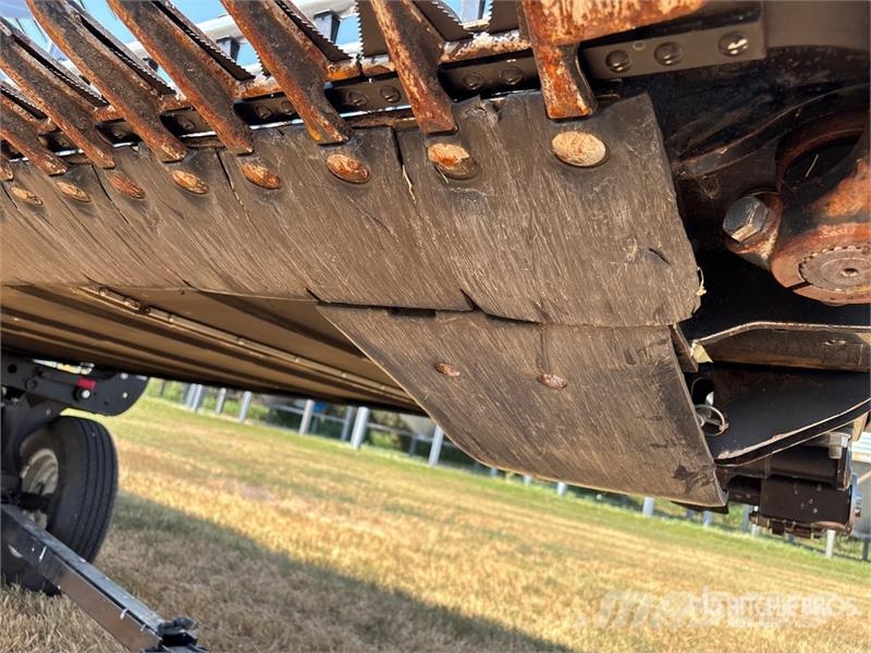 MacDon FD245 45 ft Draper Combine Header Barre de coupe pour moissonneuse batteuse
