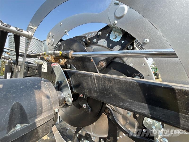 MacDon FD245 45 ft Draper Combine Header Barre de coupe pour moissonneuse batteuse