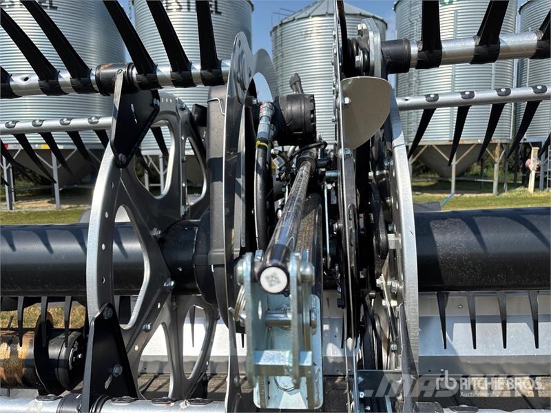 MacDon FD245 45 ft Draper Combine Header Barre de coupe pour moissonneuse batteuse