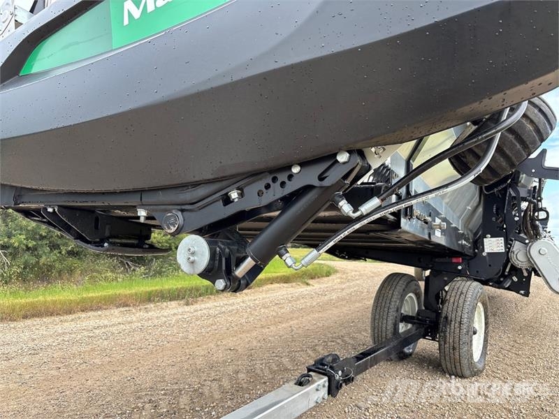 MacDon FD245 45 ft Flex Draper Combine Header Ražas novākšanas galvas