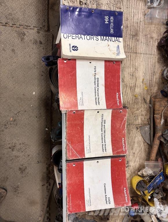 MacDon FD70 Combine harvester heads