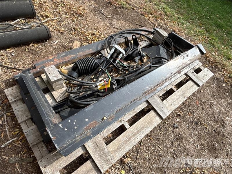 MacDon FD70 to John Deere 50 series Header Adapter Barre de coupe pour moissonneuse batteuse