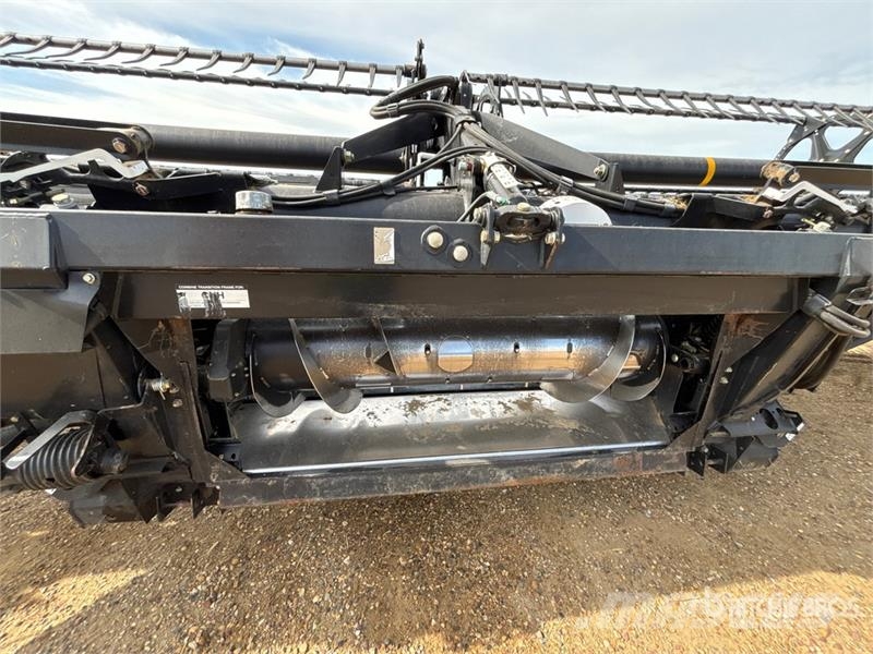 MacDon FD75 Kombajnové hlavice
