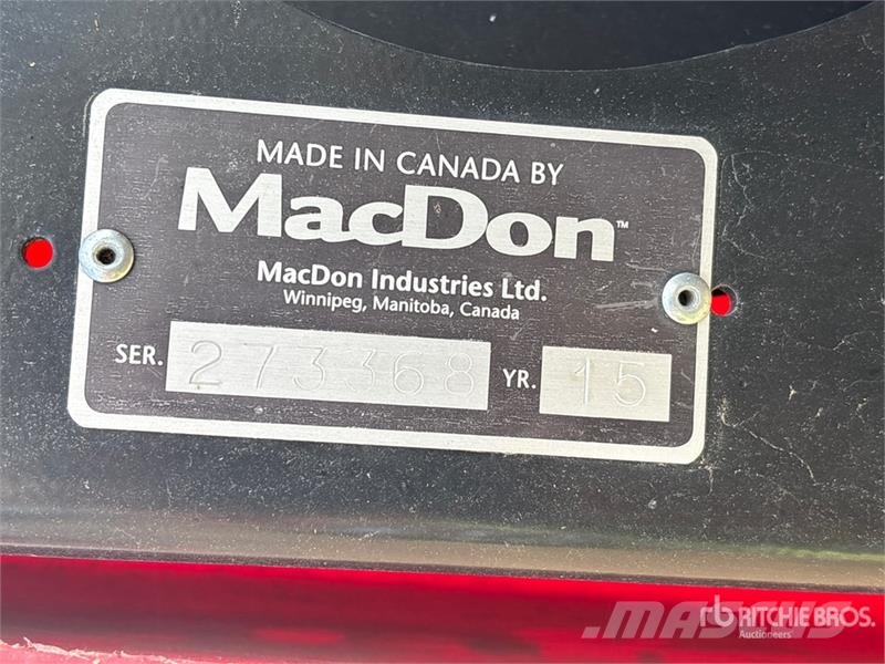 MacDon FD75 Kombajnové hlavice