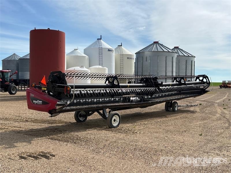 MacDon FD75 Kombajnové hlavice