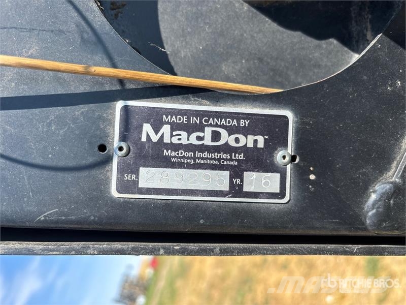MacDon FD75 Barre de coupe pour moissonneuse batteuse